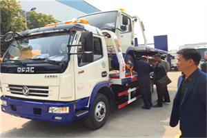 襄城汽车道路救援拖车价格